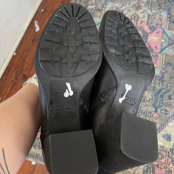 NWOT SOUL Naturalizer Flyer vegan leather heeled side zip buckle ankle boots 8.5 - Picture 8 of 8